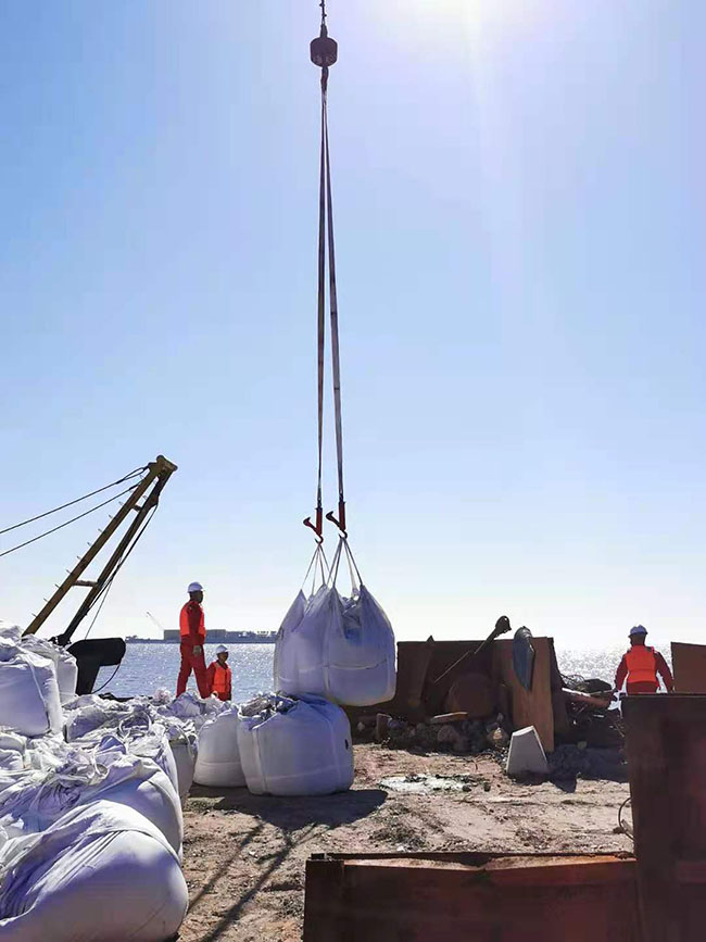 �¶����ﺣ�׹ܵ�������¶��������˳���깤