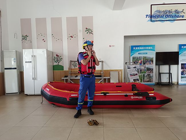 55���ͺ���Я�ֱ��������Ԯ�ӿ�չCPR�ķθ��պͻ�������ʵ����ѵ�