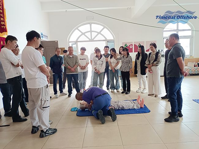 55���ͺ���Я�ֱ��������Ԯ�ӿ�չCPR�ķθ��պͻ�������ʵ����ѵ�